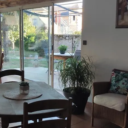 Le Clos St Germain Bed & Breakfast *
